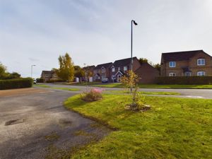 Driveway and position- click for photo gallery